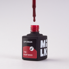 Гель-лак Milk Lip Cream 748 Ruby Woo